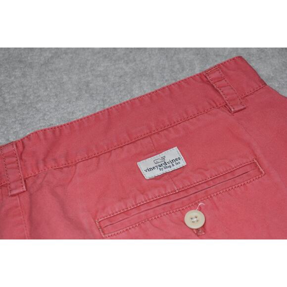 Vineyard Vines Golf Club Shorts Mens Size 33 Flat Pink Khakis Chinos 9" Inseam - Picture 1 of 5